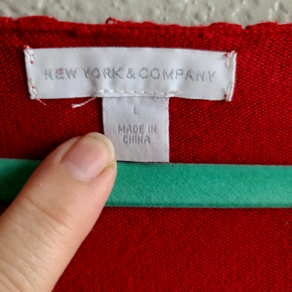 New York & Company red knit cardigan w/ ruffle, size large w/ buttons - Picture 3 of 7